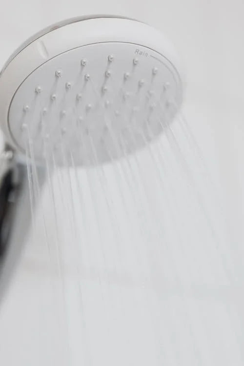 How often psoriasis patient should take a shower?